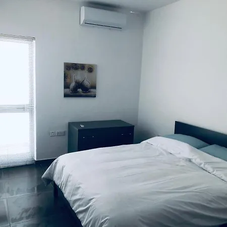 Stylish Retreat In Ta'xbiex